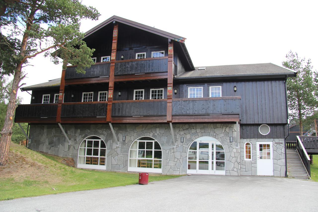 Toftemo Turiststasjon Hotel Dovre ภายนอก รูปภาพ