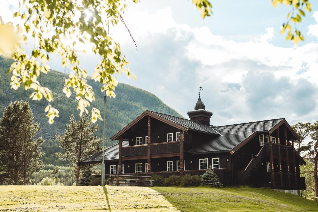 Toftemo Turiststasjon Hotel Dovre ภายนอก รูปภาพ